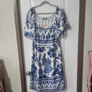 BloomChic Blue and White Leaf Print Midi Dress